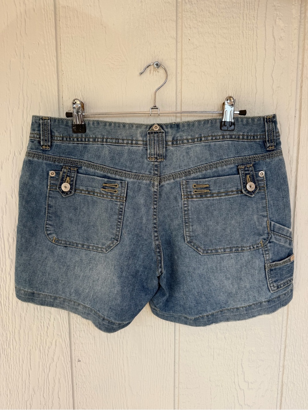 UNIONBAY Women's Light Blue Denim Utility Shorts